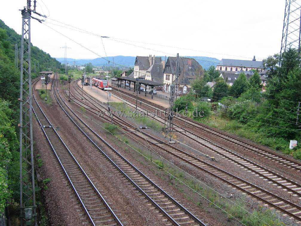 Bahnhof Karthaus (links Saarstrecke, rechts Obermoselstrecke)