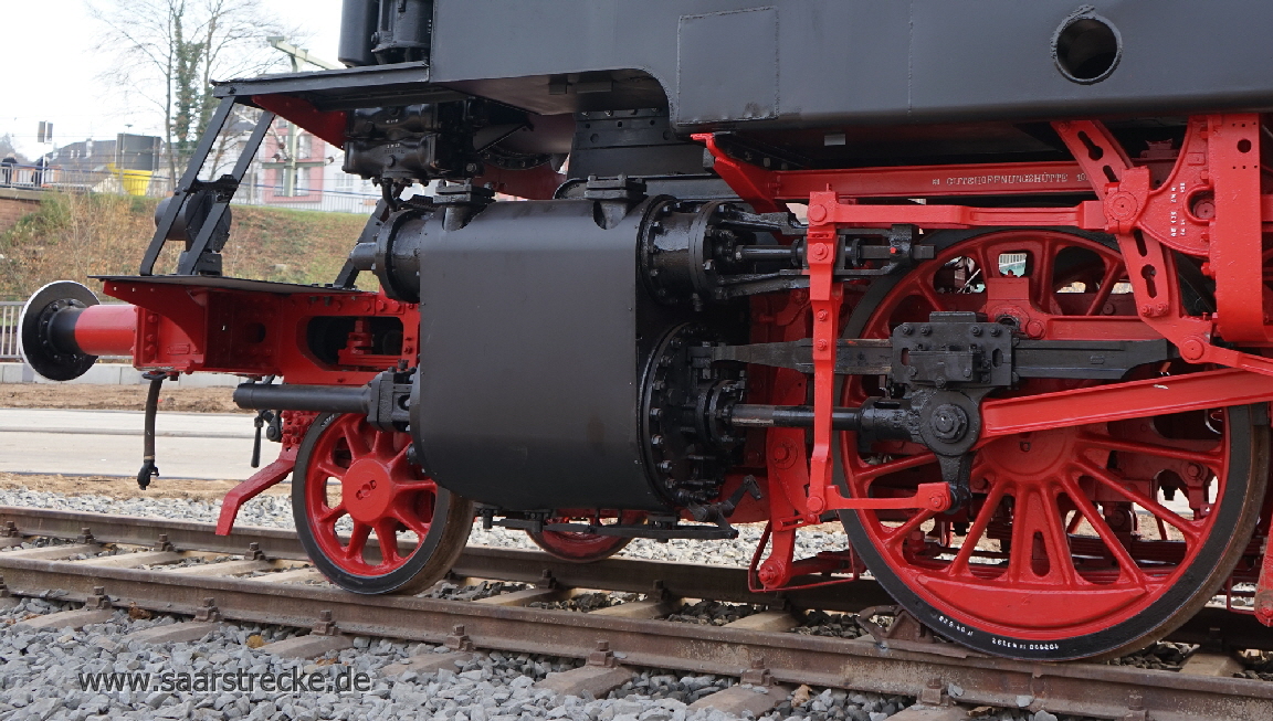 Dampflokomotive BR 64 393 beim Bahnhof Konz (7.12.2016)